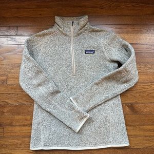 Woman’s Patagonia 1/2 Zip Sweater S
